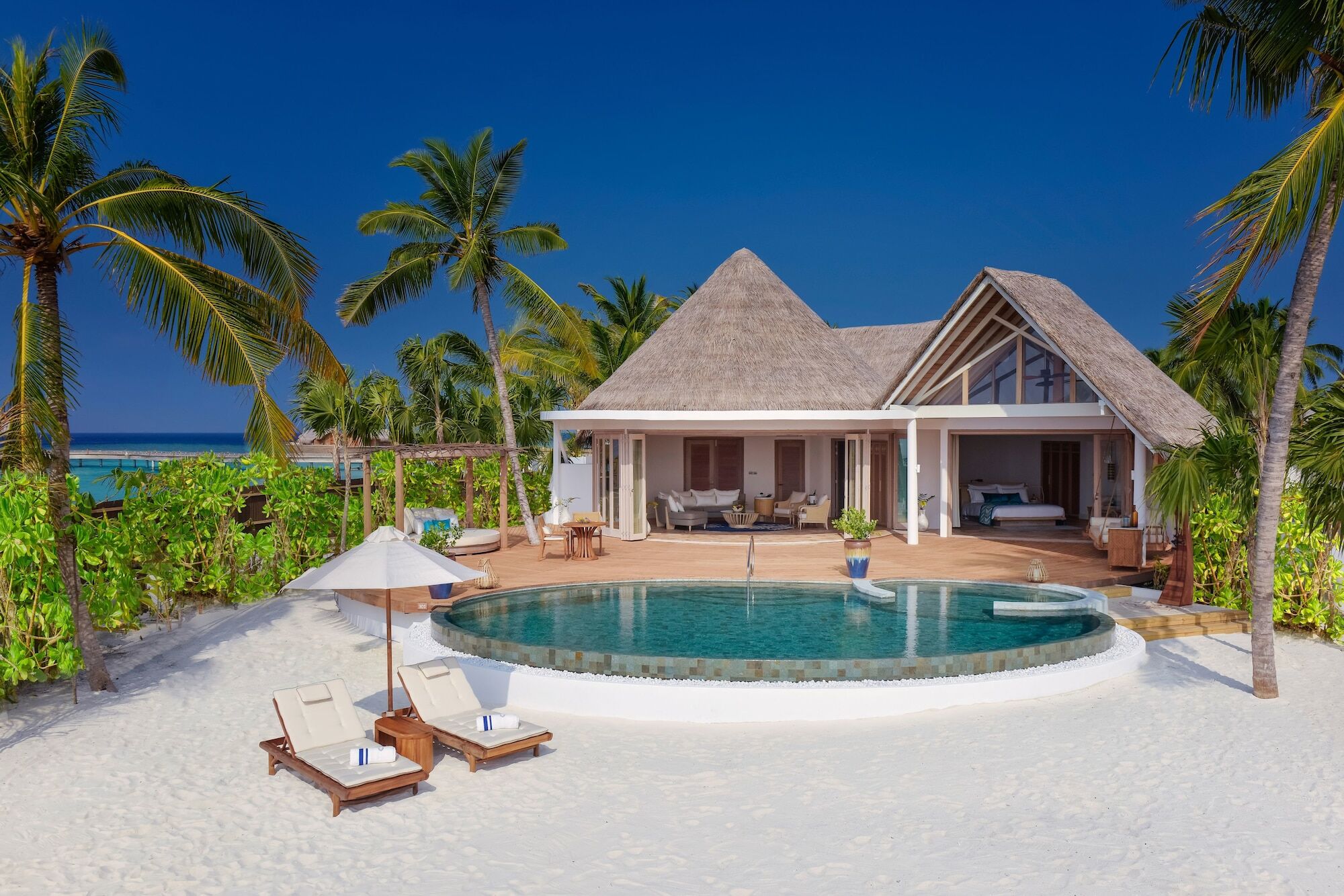 Maldives Resort 5*